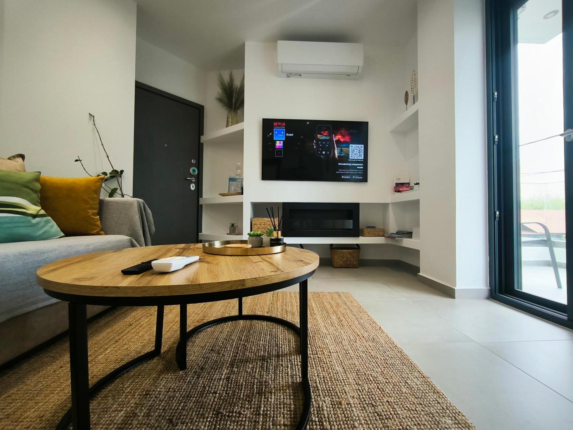 Floral Home 2 - 1St Floor Apt With Private Parking! Αθήνα Εξωτερικό φωτογραφία