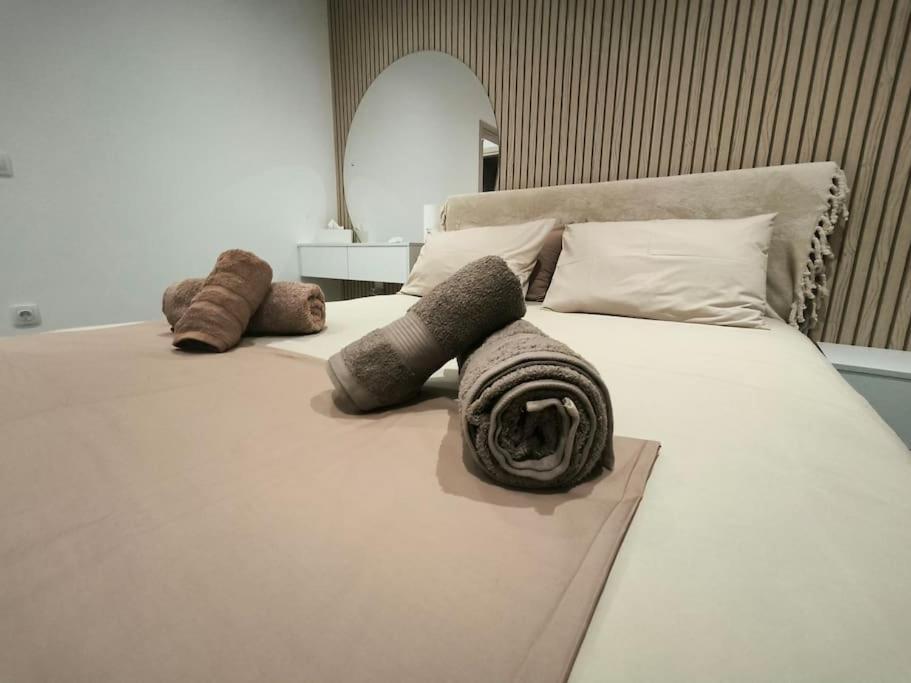 Floral Home 2 - 1St Floor Apt With Private Parking! Αθήνα Εξωτερικό φωτογραφία